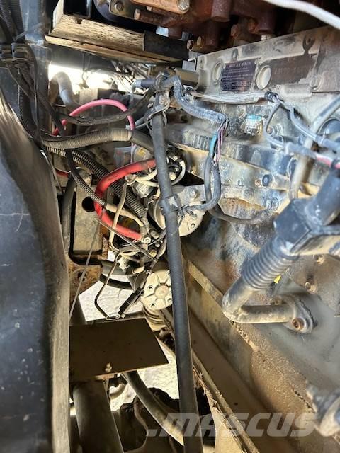 Komatsu 605-7 リジットフレーム式ダンプトラック