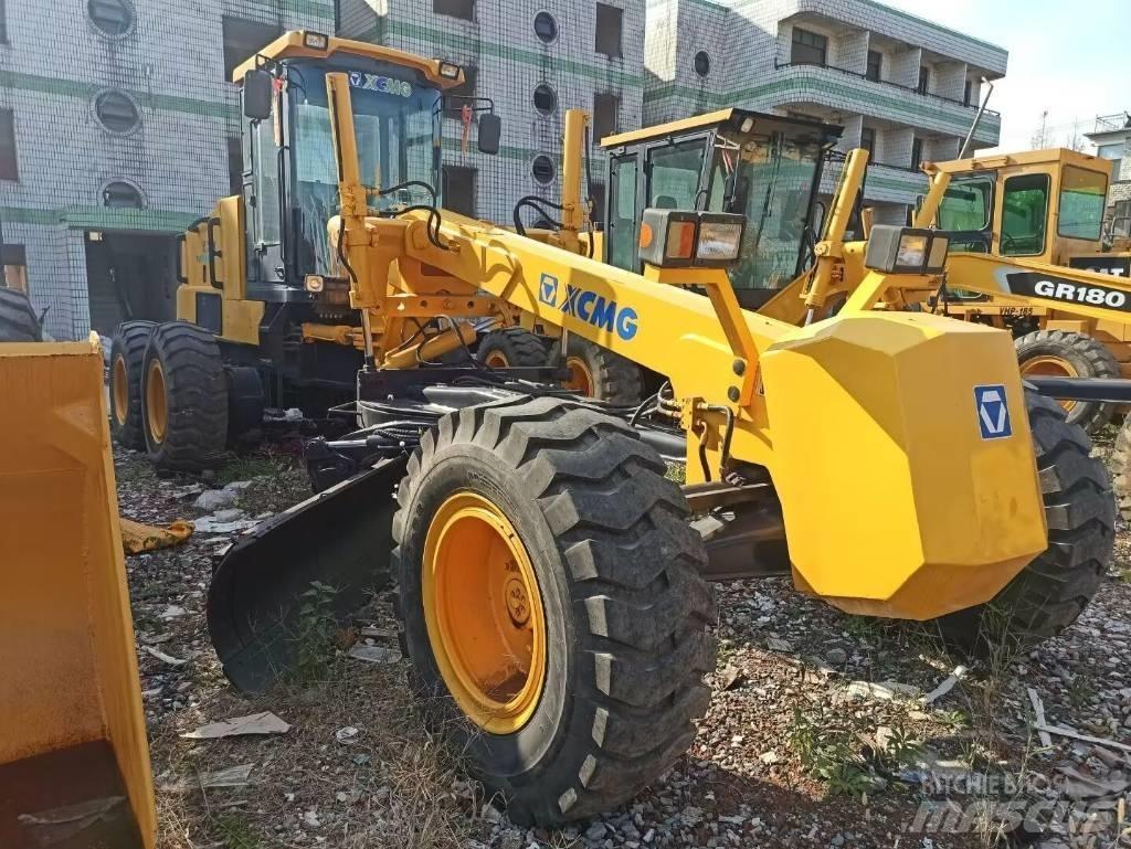 XCMG GR 180 モーターグレーダー