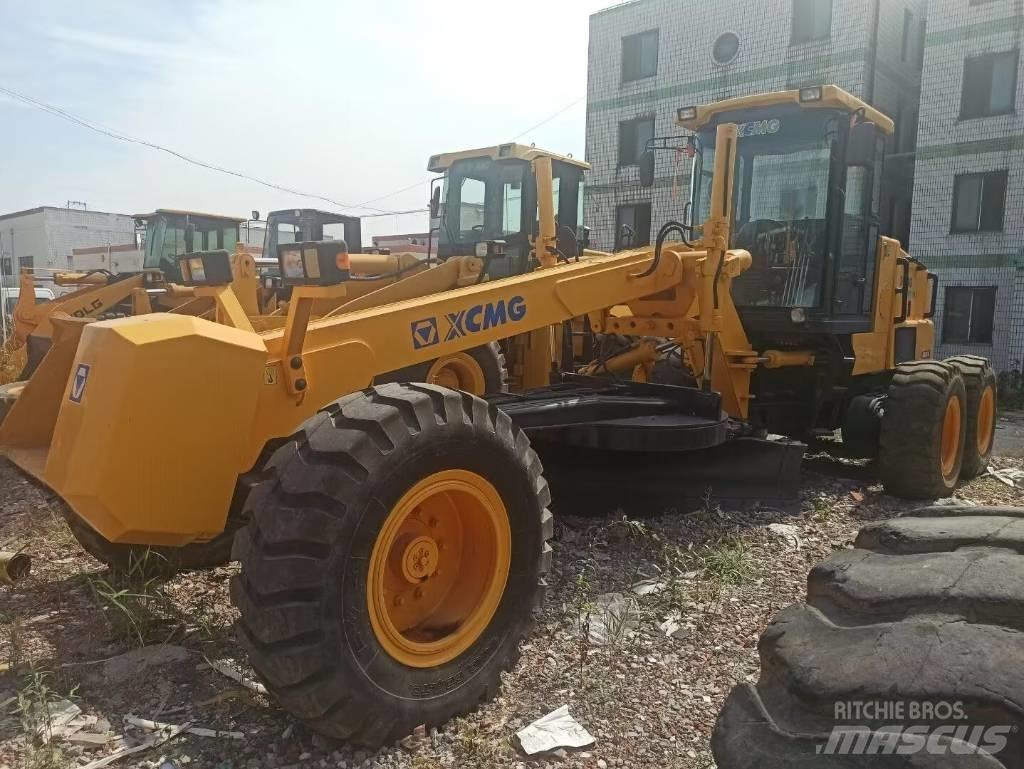 XCMG GR 180 モーターグレーダー