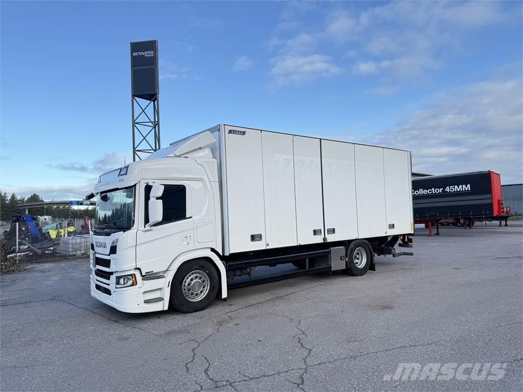 Scania P320 4X2 ボックスボディー、ウイング、箱車