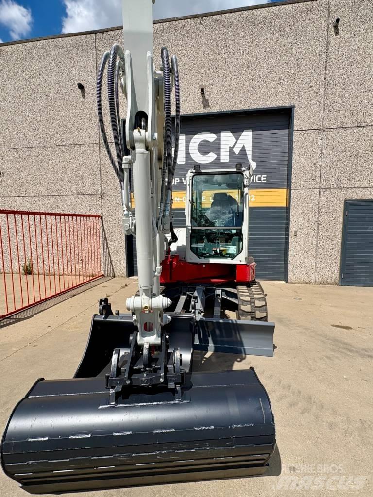 Takeuchi TB 257 FR ミニ油圧ショベル 7t以下（ミニユンボ・ミニディガー）