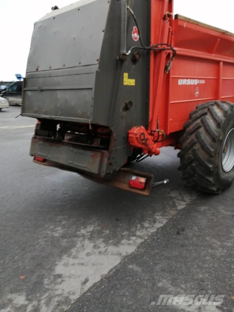 Ursus N-265/A 肥料散布機