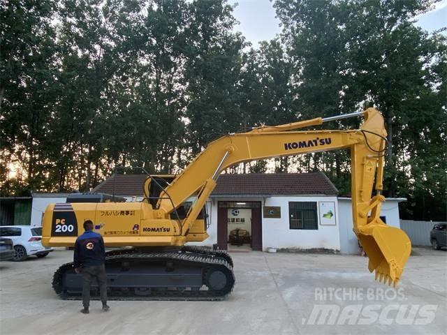 Komatsu PC200-8 大型油圧ショベル12t以上（パワーショベル・ユンボ）