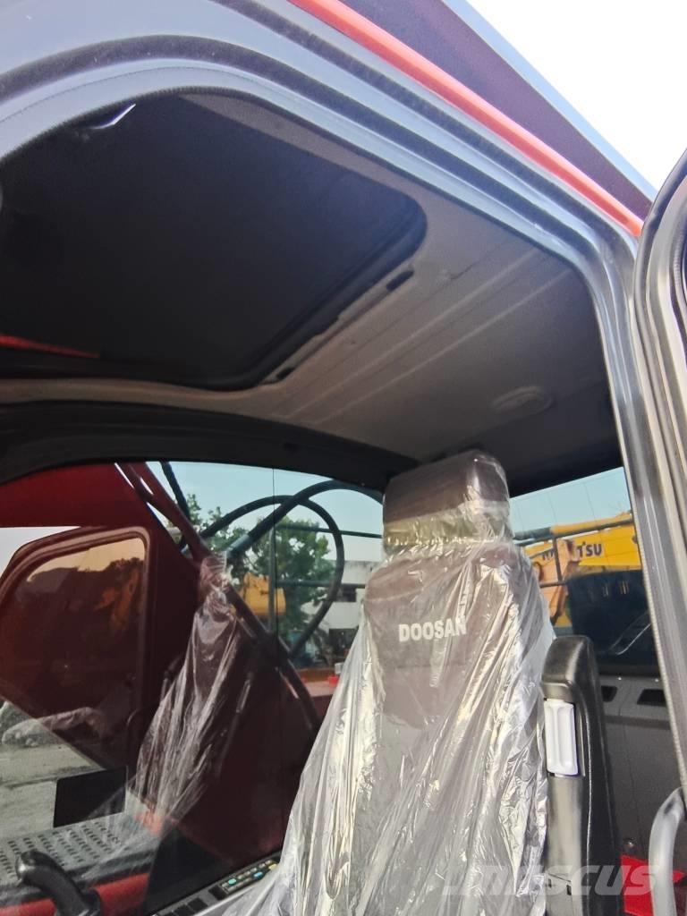 Doosan DX 225 LC-9C 大型油圧ショベル12t以上（パワーショベル・ユンボ）