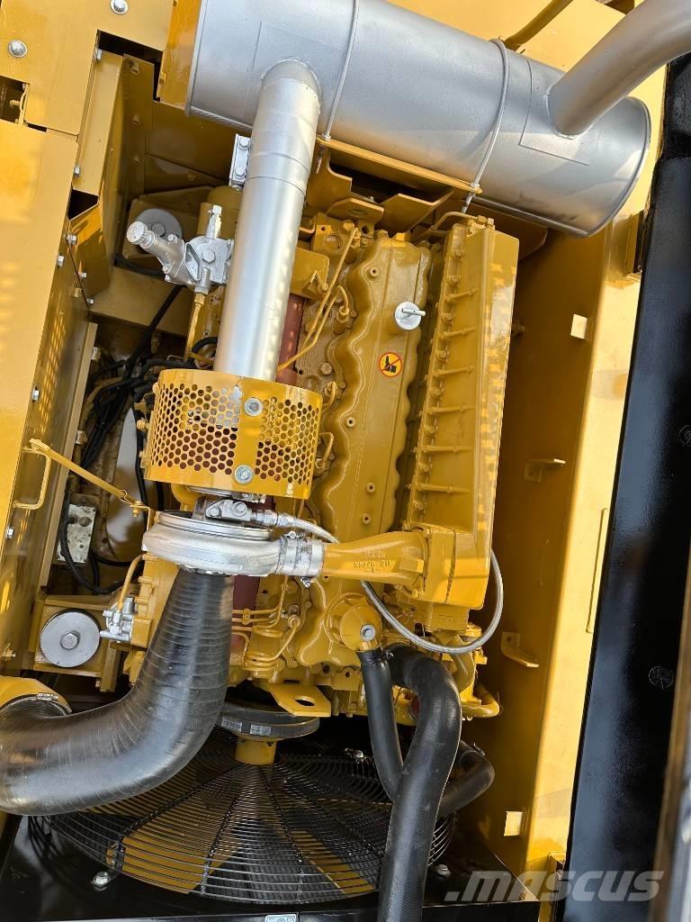 CAT 330 B 大型油圧ショベル12t以上（パワーショベル・ユンボ）