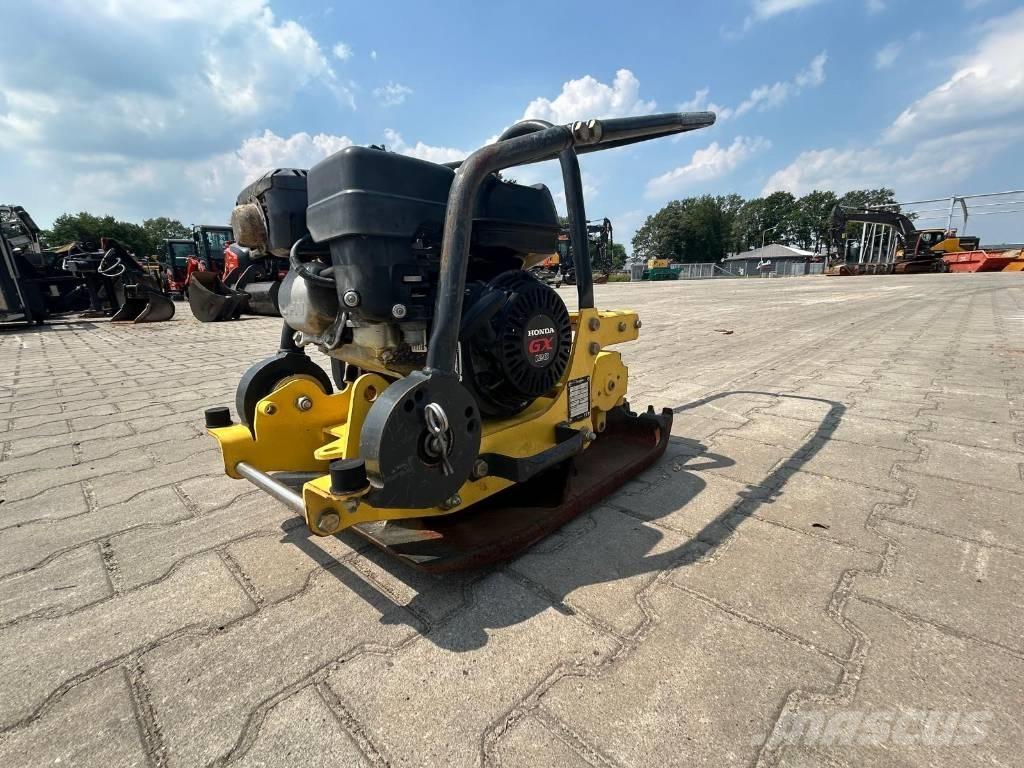 Bomag BVP 10/36 プレートコンパクター