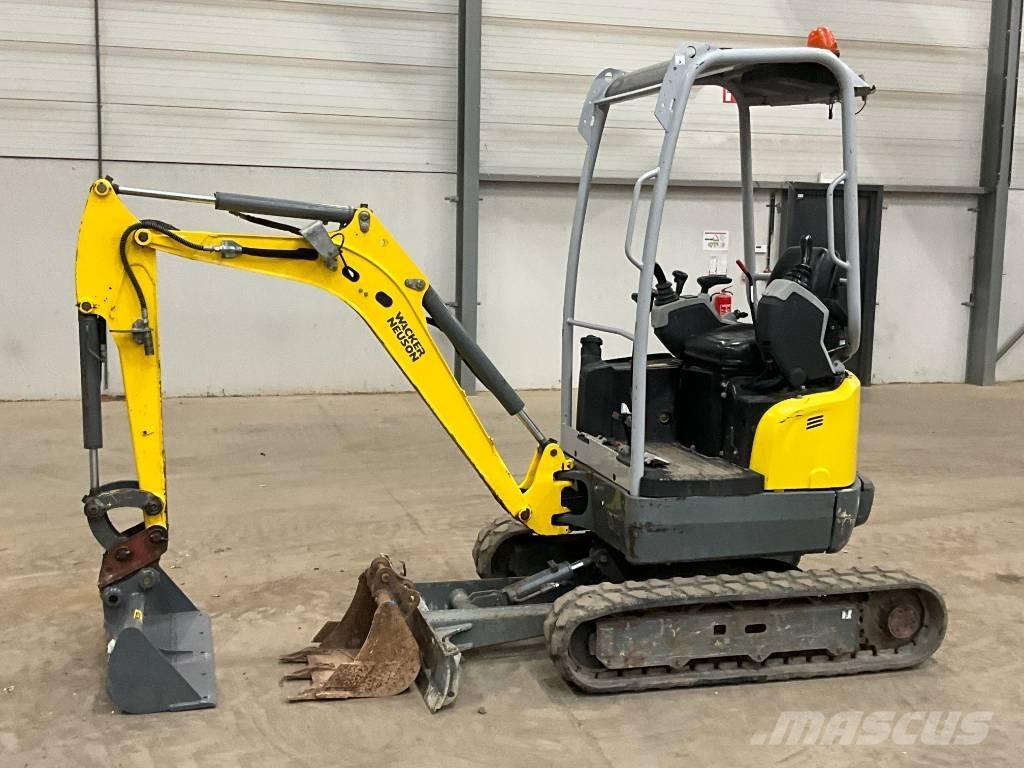 Neuson EZ 17 ミニ油圧ショベル 7t以下（ミニユンボ・ミニディガー）