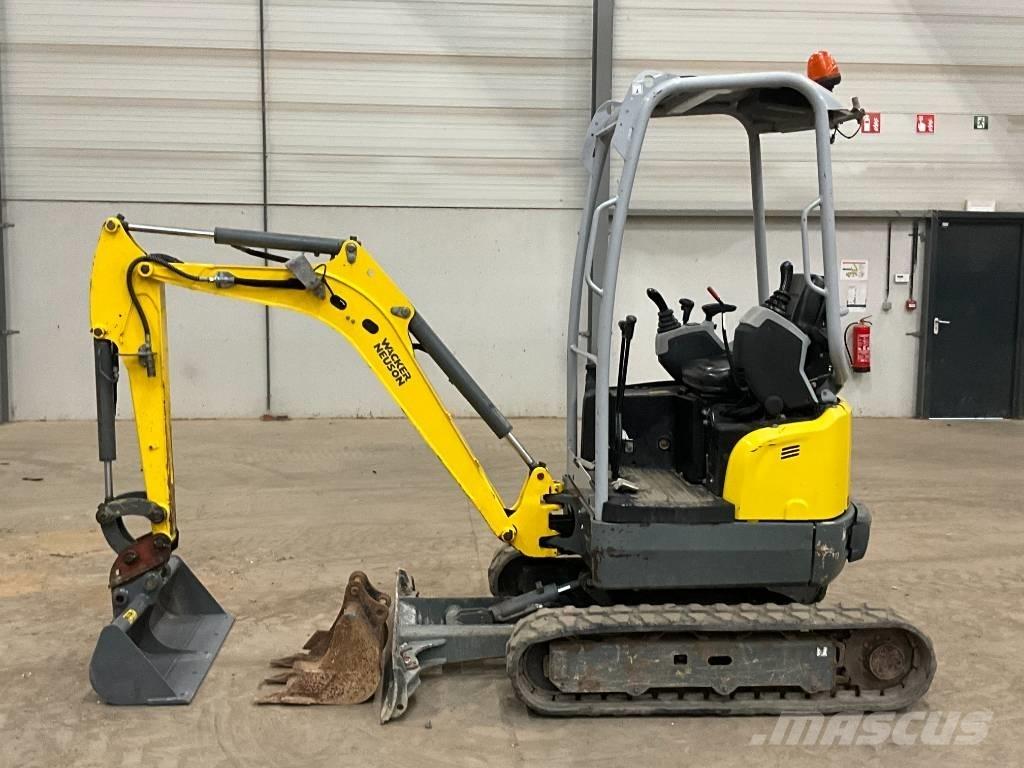 Neuson EZ 17 ミニ油圧ショベル 7t以下（ミニユンボ・ミニディガー）