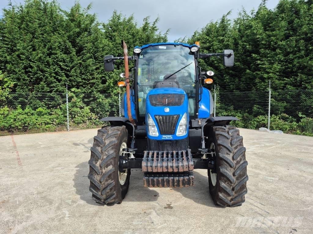New Holland T 5.105 トラクター