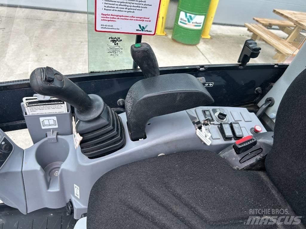 Kubota KX 019-4 ミニ油圧ショベル 7t以下（ミニユンボ・ミニディガー）