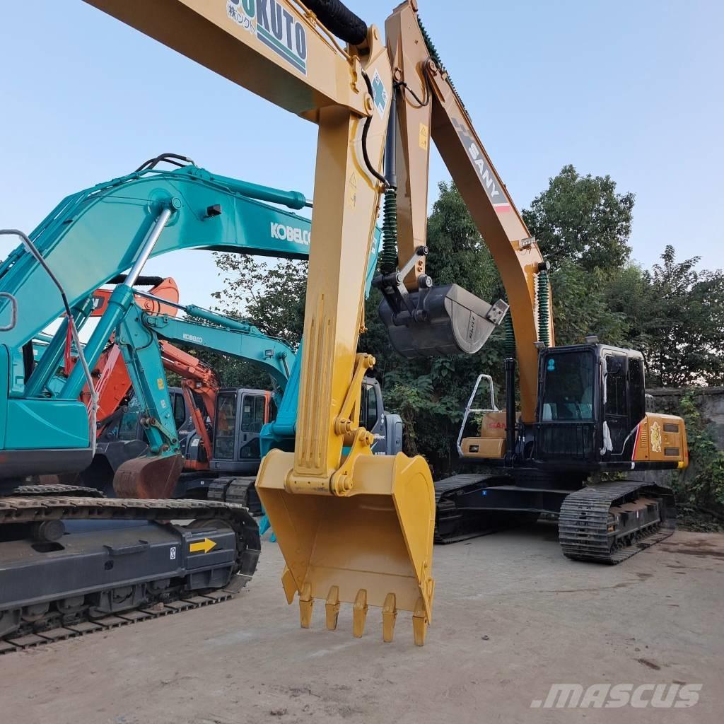 Komatsu PC 200-8 大型油圧ショベル12t以上（パワーショベル・ユンボ）