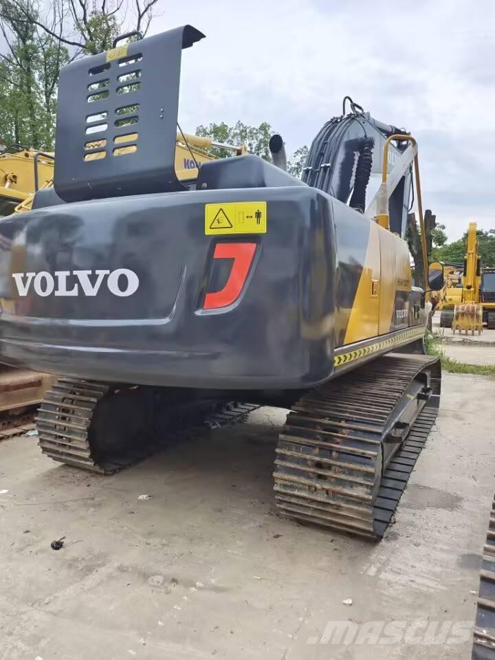 Volvo EC 210 D 大型油圧ショベル12t以上（パワーショベル・ユンボ）