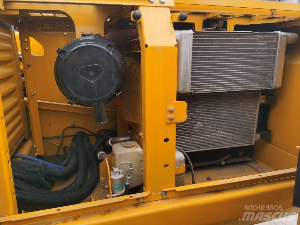 Komatsu PC 220-7 大型油圧ショベル12t以上（パワーショベル・ユンボ）
