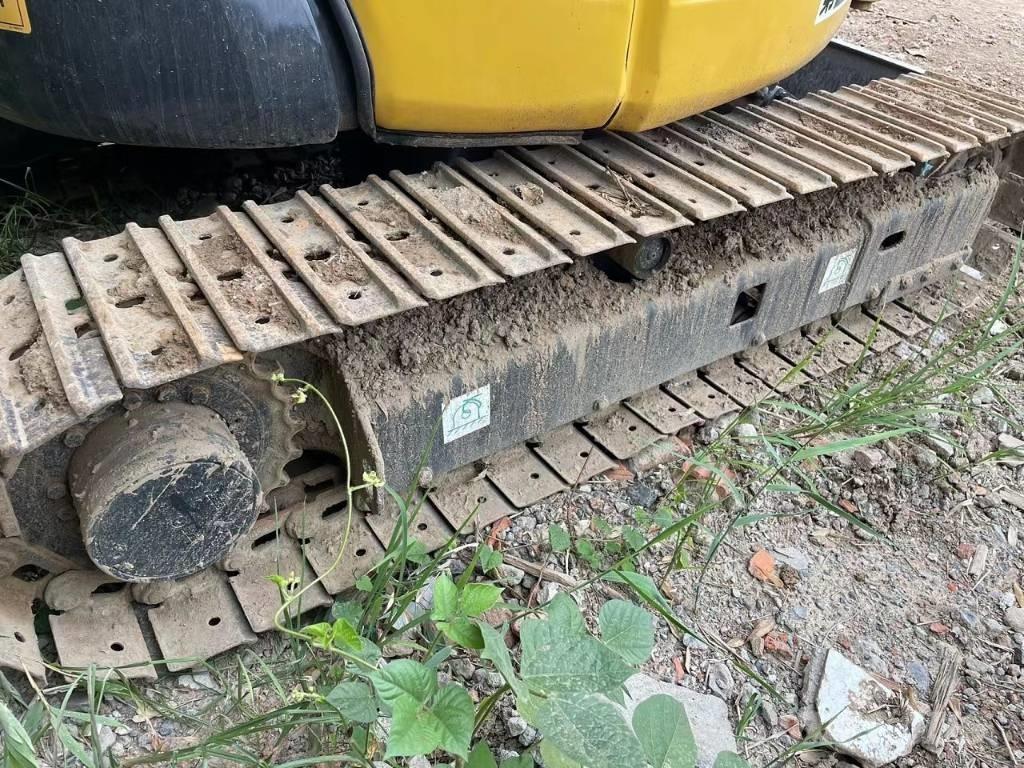 Komatsu PC35 ミニ油圧ショベル 7t以下（ミニユンボ・ミニディガー）