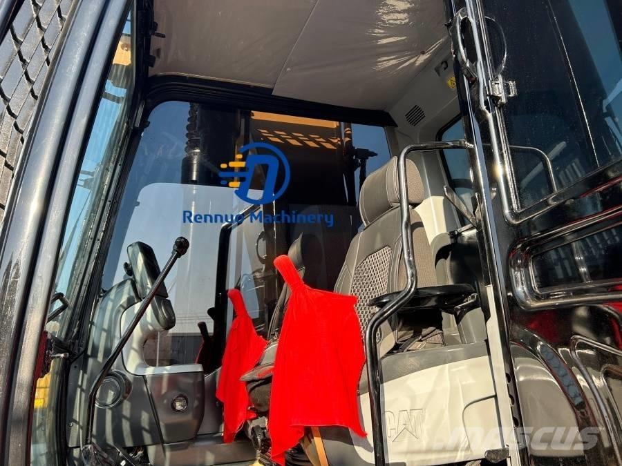 CAT 329D2L 大型油圧ショベル12t以上（パワーショベル・ユンボ）