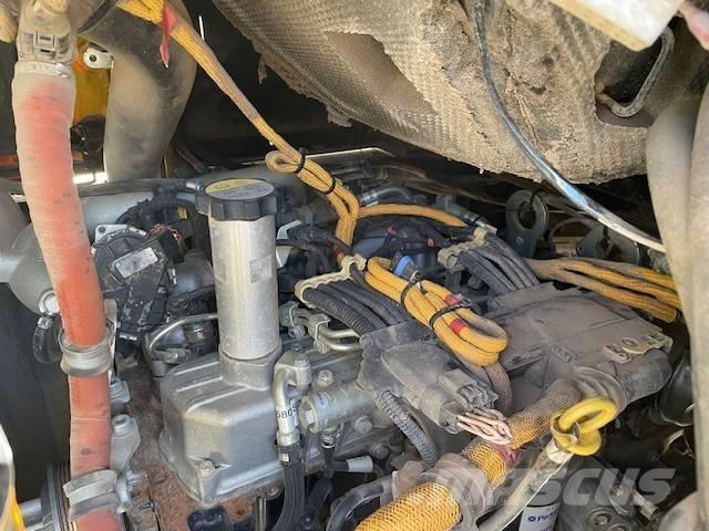 Wacker Neuson DW 60 サイト　ダンプ