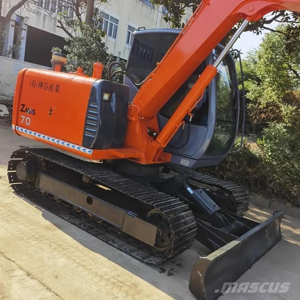 Hitachi ZX70 中型油圧ショベル 7ｔ-12ｔ（ユンボ・パワーショベル・バックホー）