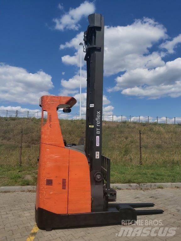 BT RR E 160 リーチフォークリフト
