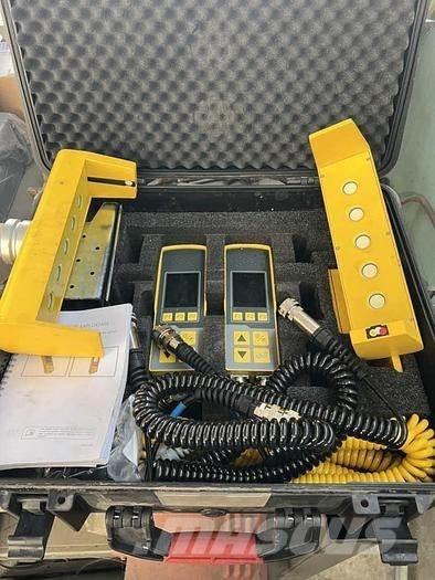 CAT AP 655D アスファルトフィニッシャ