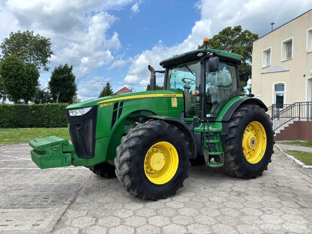John Deere 8360 R トラクター