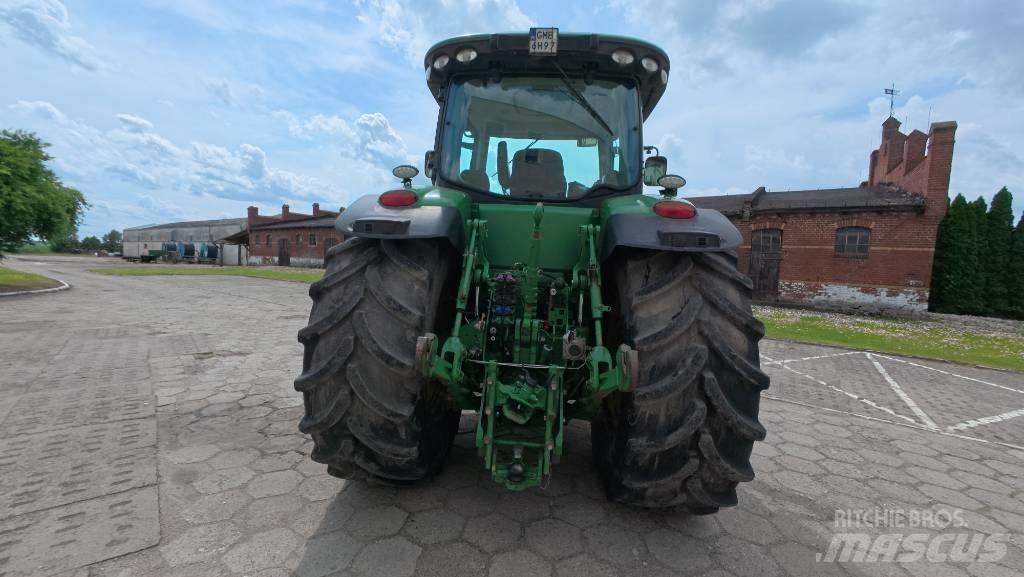 John Deere 8360 R トラクター