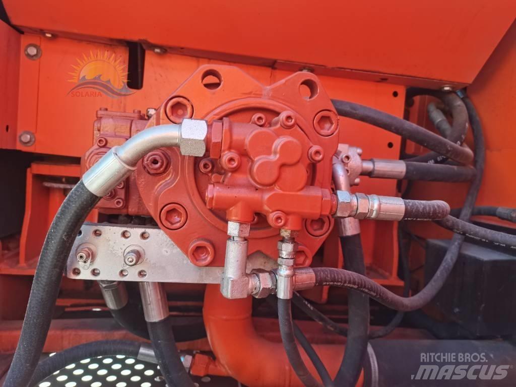 Doosan DH 300 LC-7 大型油圧ショベル12t以上（パワーショベル・ユンボ）