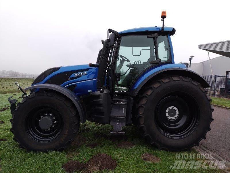Valtra T 234 A トラクター