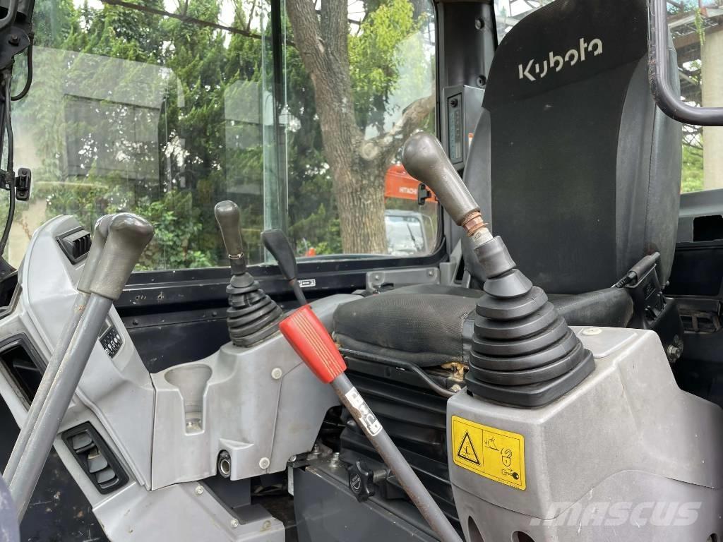 Kubota KX165-5 ミニ油圧ショベル 7t以下（ミニユンボ・ミニディガー）
