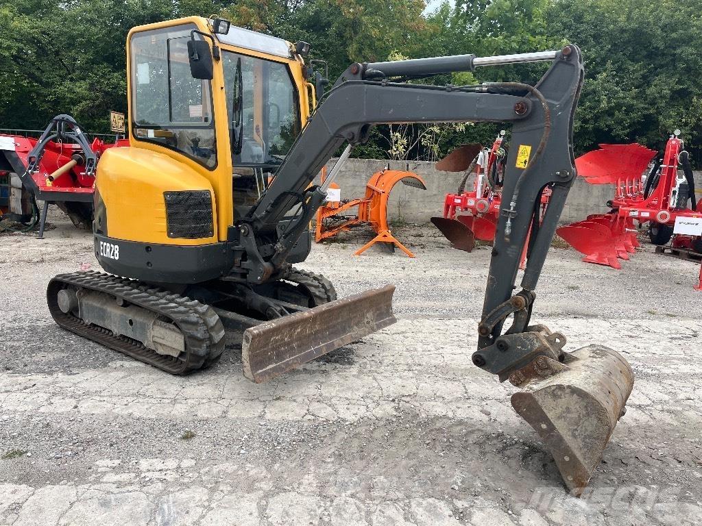 Volvo ECR 28 ミニ油圧ショベル 7t以下（ミニユンボ・ミニディガー）