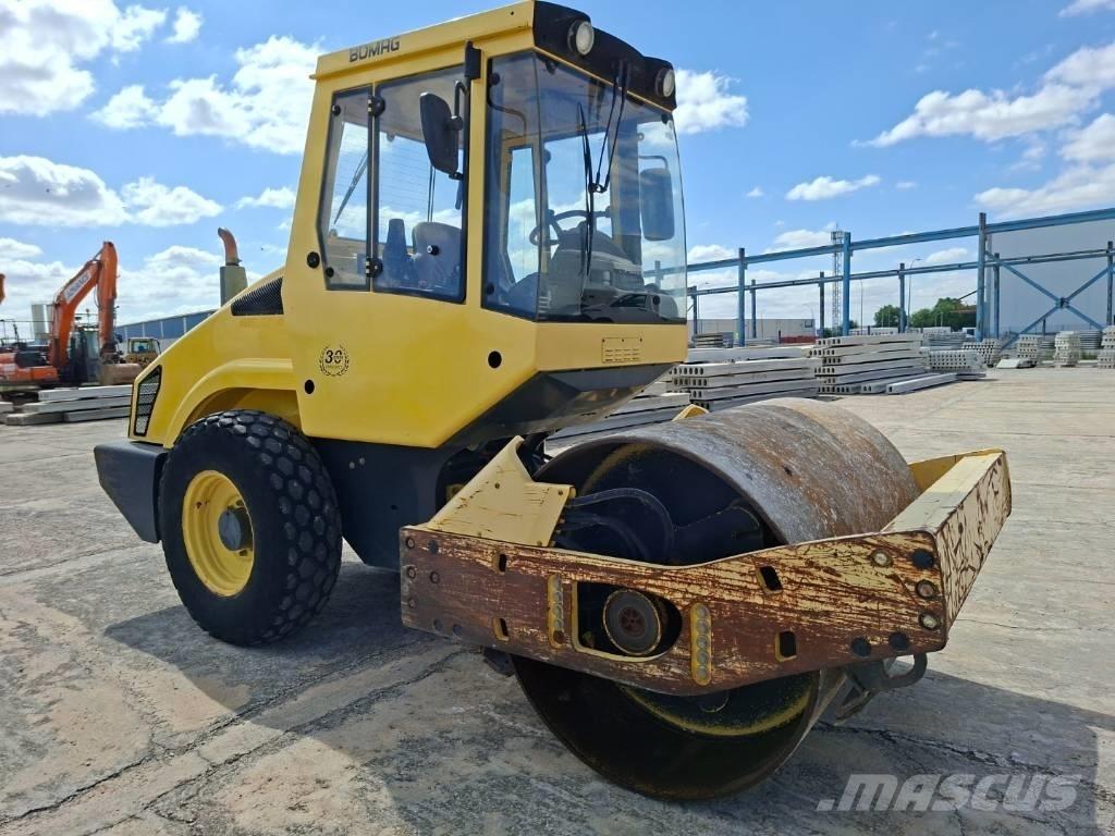 Bomag BW 177 D H-4 振動ローラ