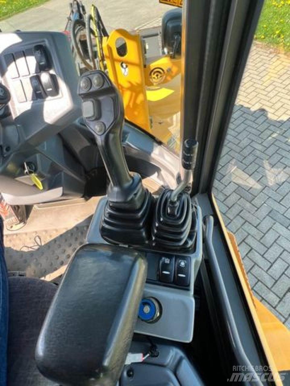 Volvo L30G ホイールローダー・タイヤショベル