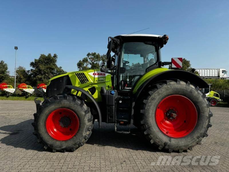 CLAAS AXION 810 トラクター