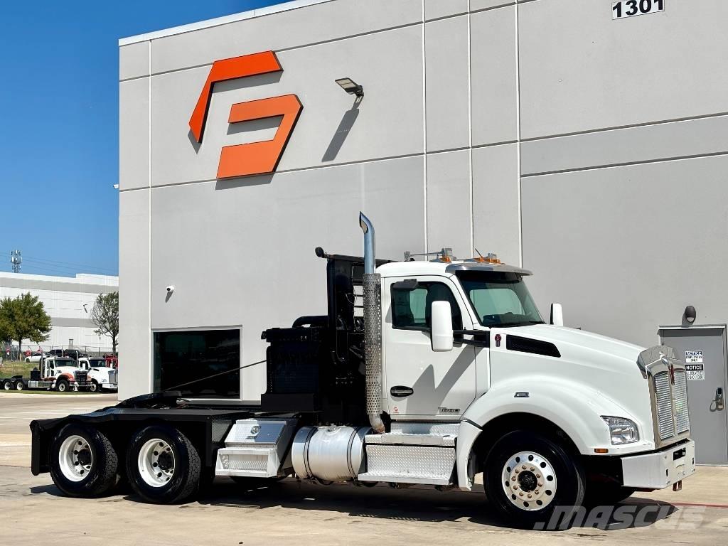 Kenworth T 880 レッカー車