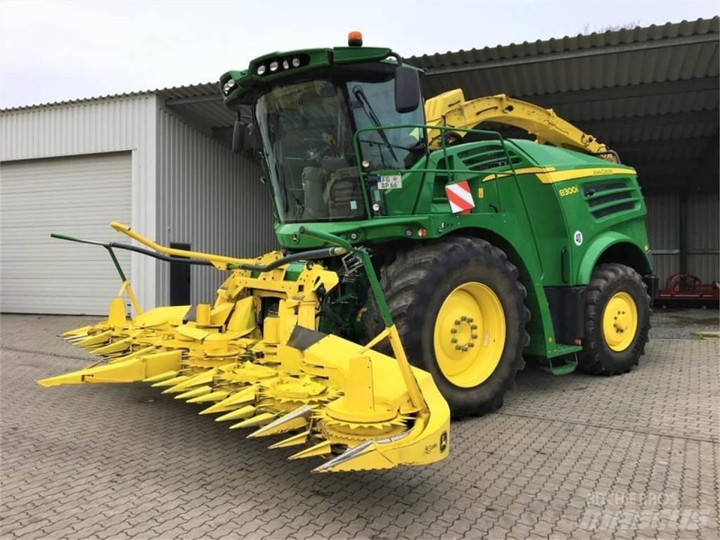 John Deere 8300i 自走式フォレージハーベスター