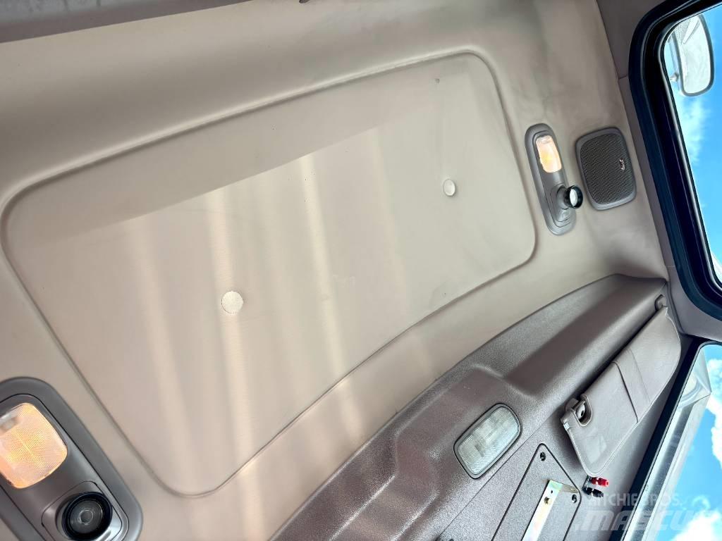 Peterbilt 389 中古トラクターヘッド | トレーラーヘッド