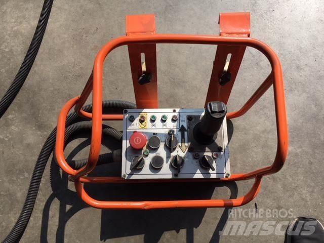 JLG SL245-12 シザースリフト