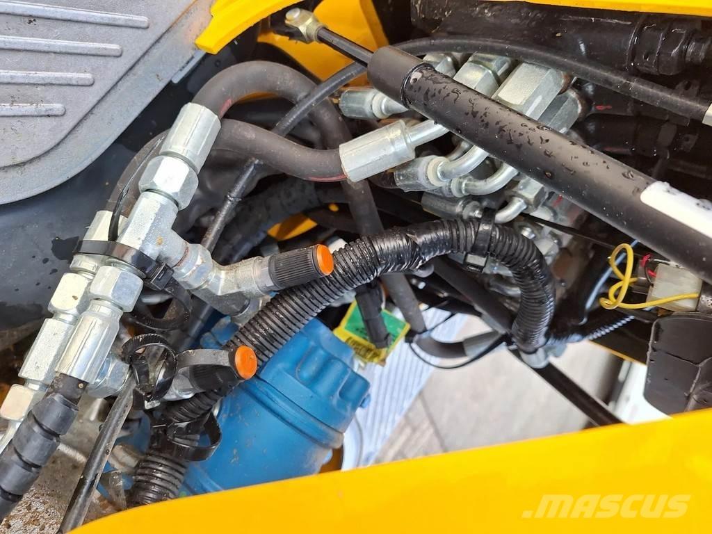 JCB 8008 CTS ミニ油圧ショベル 7t以下（ミニユンボ・ミニディガー）