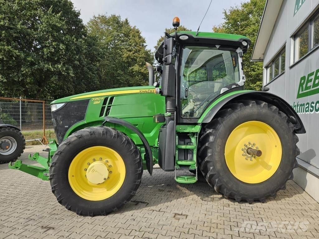 John Deere 7250R トラクター