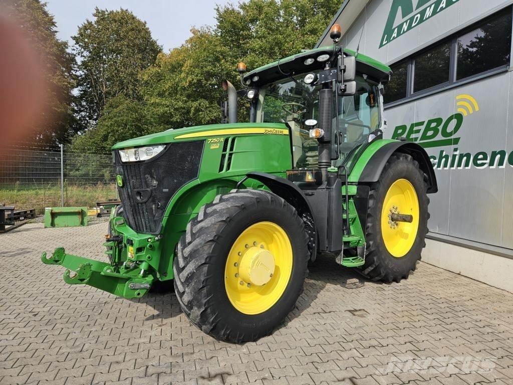 John Deere 7250R トラクター