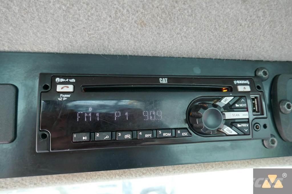 CAT 525D スキッダー