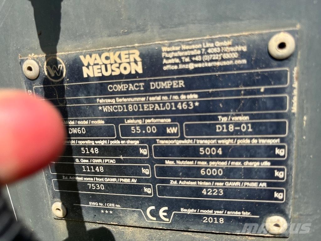 Wacker Neuson DW 60 サイト　ダンプ