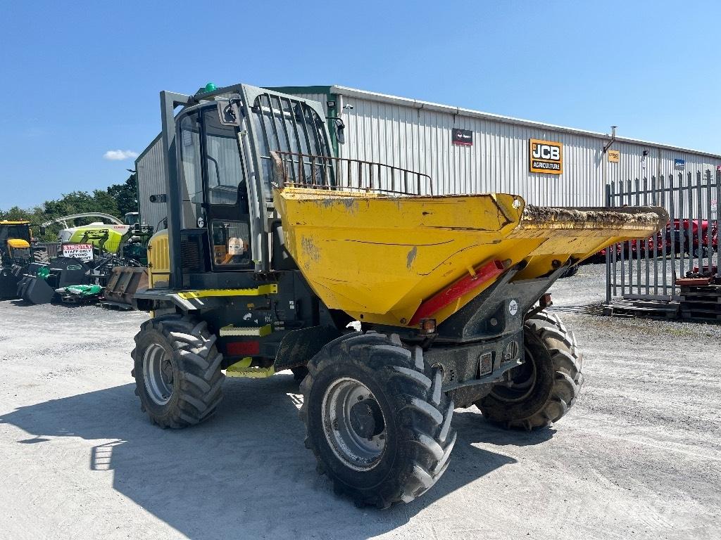 Wacker Neuson DW 60 サイト　ダンプ