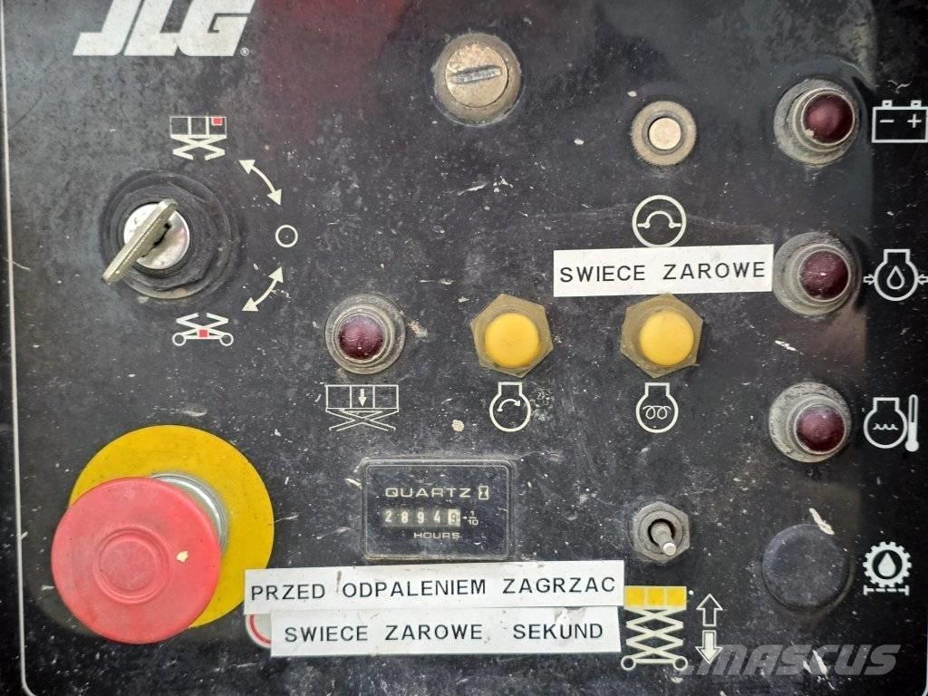 JLG 260 MRT シザースリフト