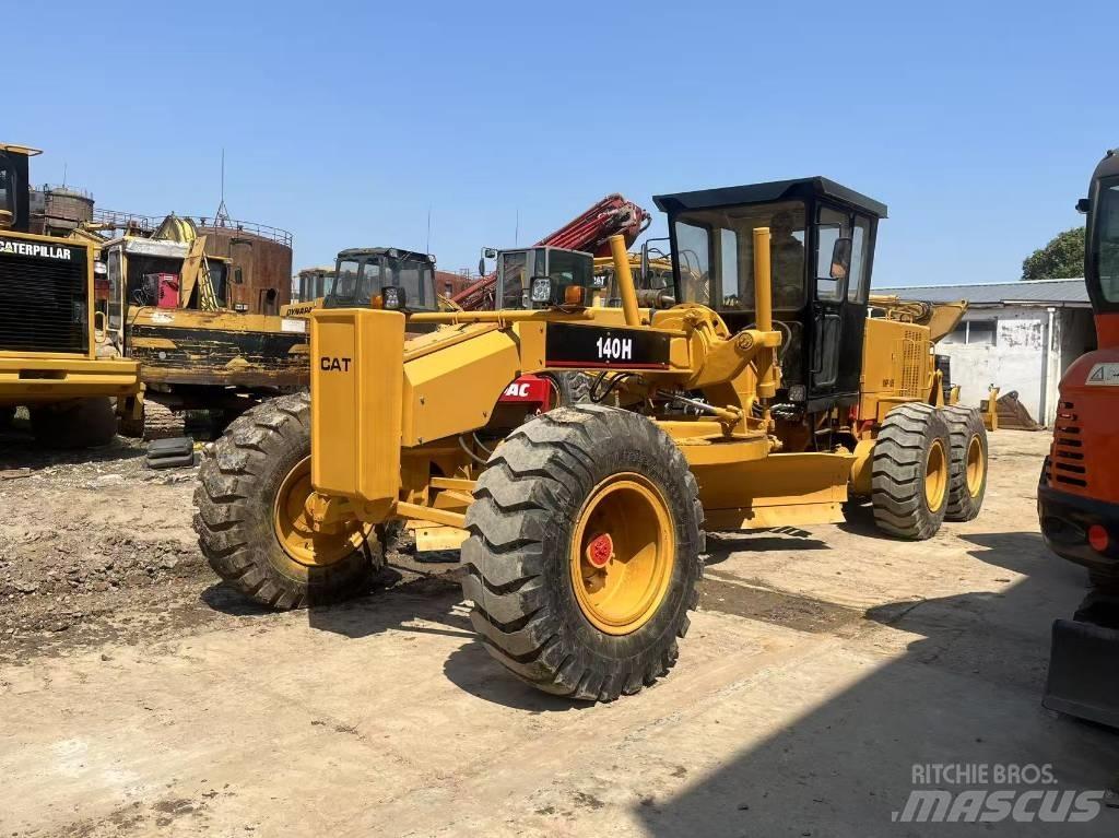 CAT 140 H モーターグレーダー