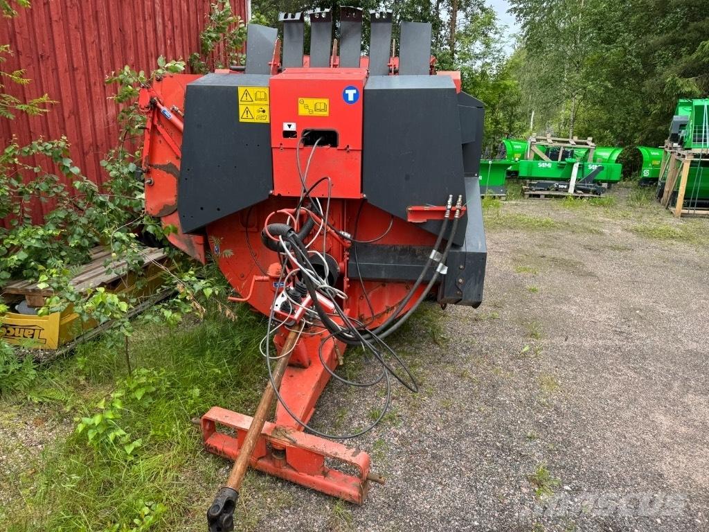 Kuhn Primor 3560 ベールシュレッダー、カッター、アンローラー