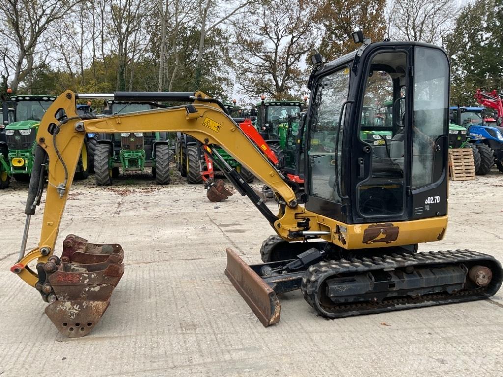 CAT 302.7 D CR ミニ油圧ショベル 7t以下（ミニユンボ・ミニディガー）
