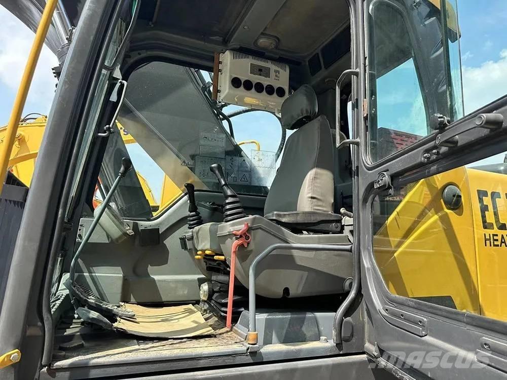 Volvo EC240D 大型油圧ショベル12t以上（パワーショベル・ユンボ）