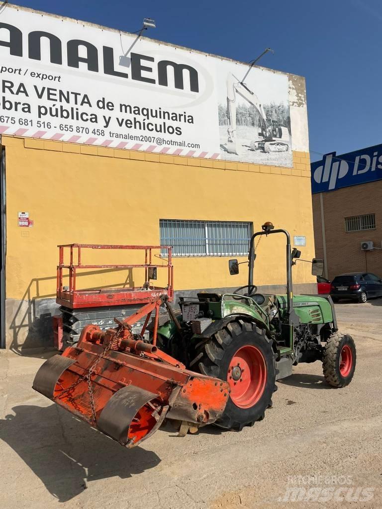 Fendt 208 S トラクター