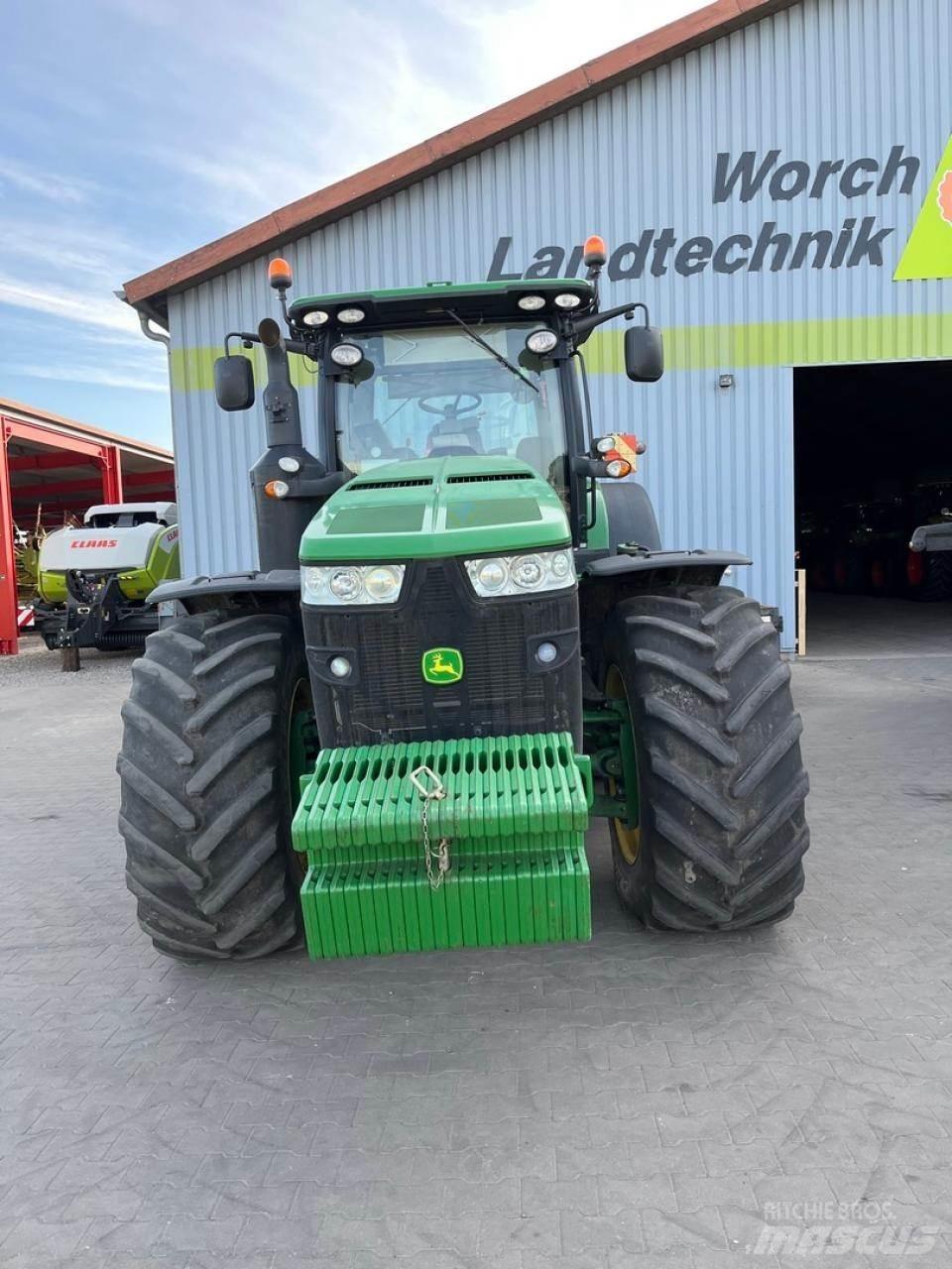 John Deere 8345R トラクター