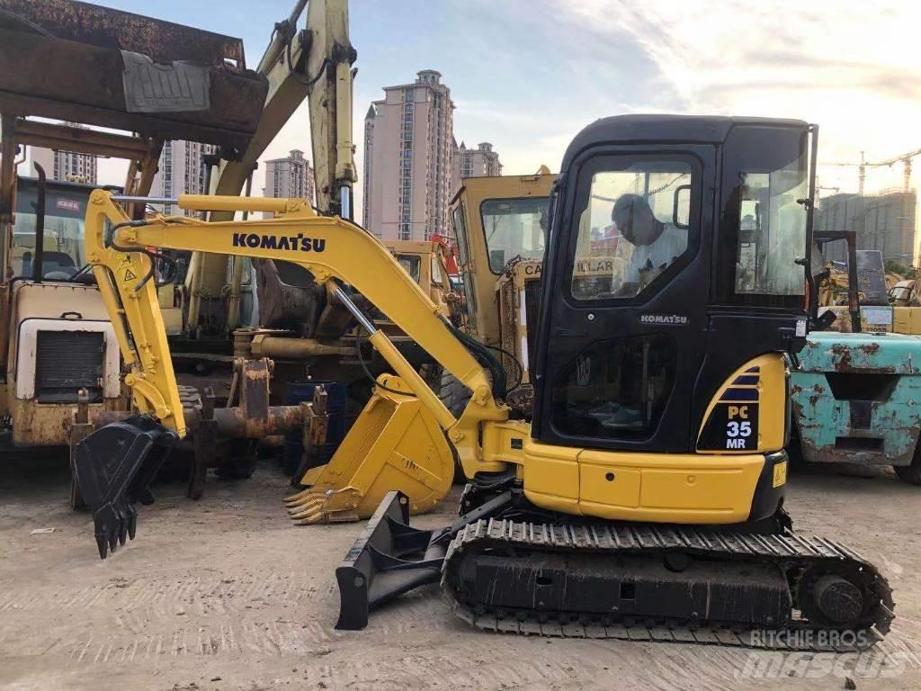 Komatsu PC 35 MR ミニ油圧ショベル 7t以下（ミニユンボ・ミニディガー）